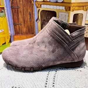 Skechers Women's Bikers Bellore Booties Brown Suede Chelsea Ankle Boots Size 6.5